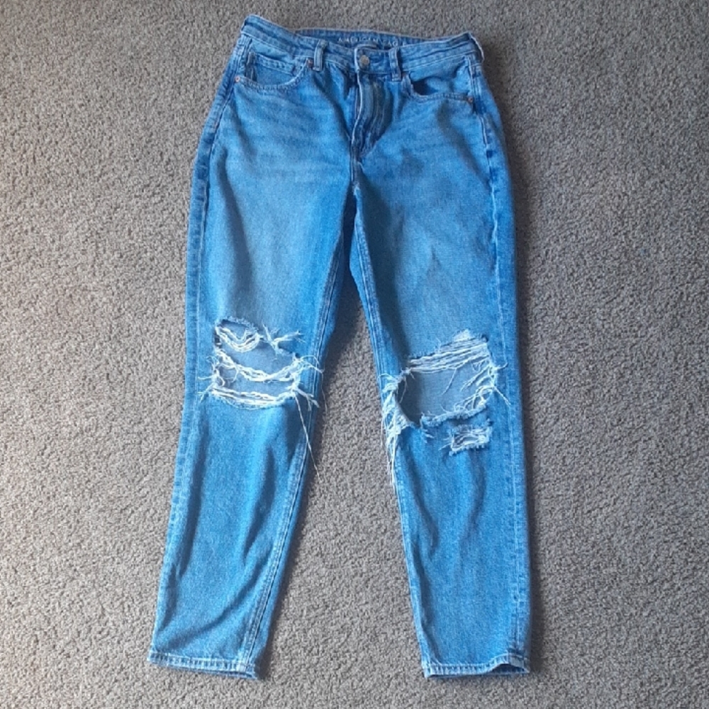 American Eagle Mom Jeans